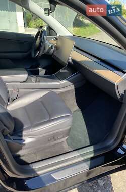 Внедорожник / Кроссовер Tesla Model Y 2020 в 