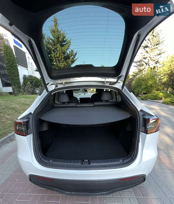 Внедорожник / Кроссовер Tesla Model Y 2023 в Тернополе