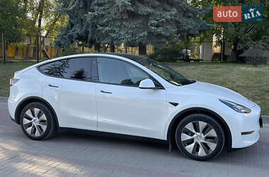 Внедорожник / Кроссовер Tesla Model Y 2023 в 