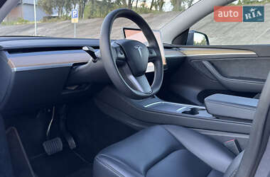 Позашляховик / Кросовер Tesla Model Y 2023 в 