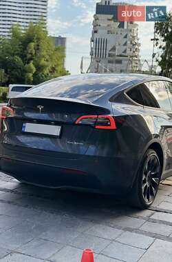 Внедорожник / Кроссовер Tesla Model Y 2021 в 