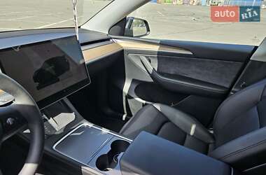 Внедорожник / Кроссовер Tesla Model Y 2023 в 
