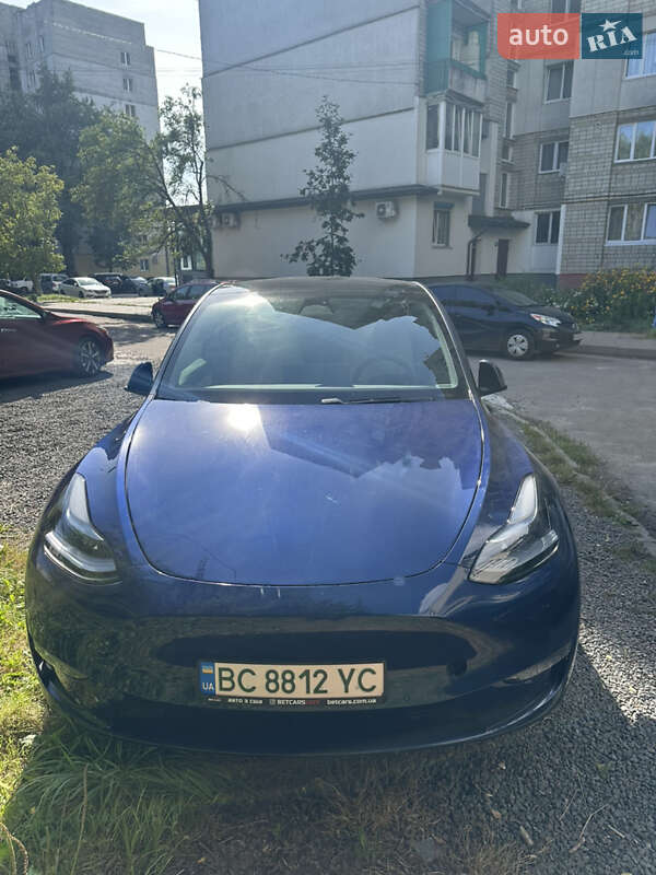 Внедорожник / Кроссовер Tesla Model Y 2020 в 
