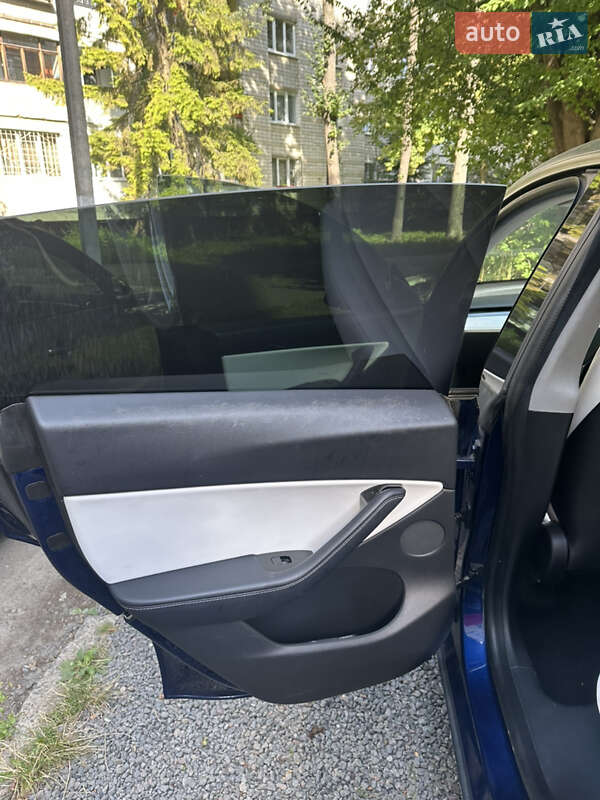 Позашляховик / Кросовер Tesla Model Y 2020 в Львові