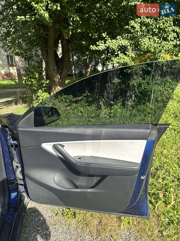 Позашляховик / Кросовер Tesla Model Y 2020 в Львові
