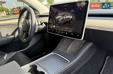 Внедорожник / Кроссовер Tesla Model Y 2023 в 
