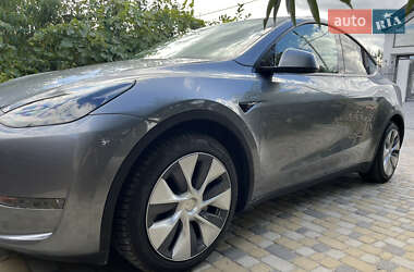 Внедорожник / Кроссовер Tesla Model Y 2024 в 
