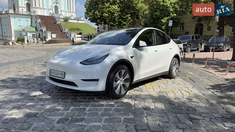 Внедорожник / Кроссовер Tesla Model Y 2022 в 