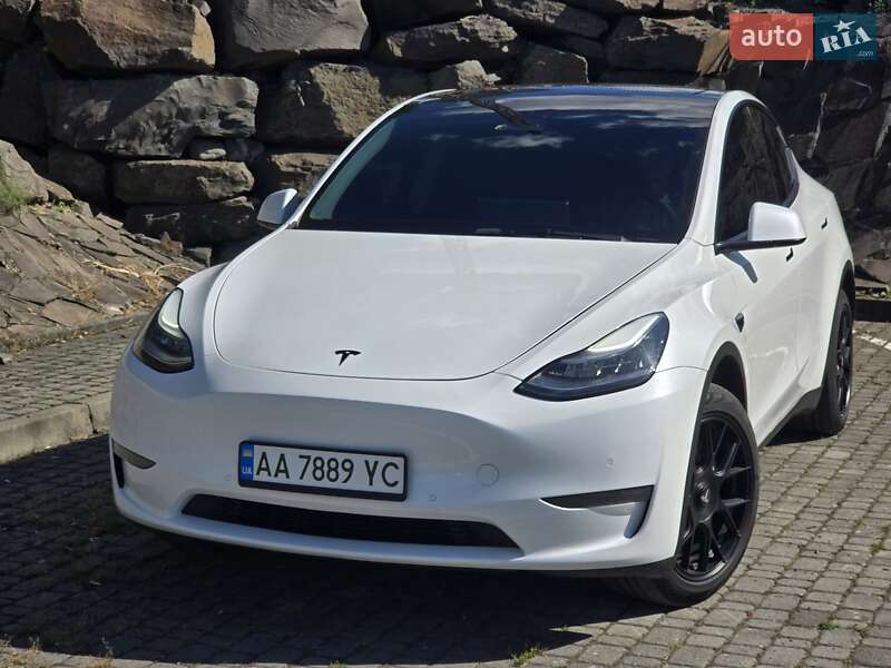 Внедорожник / Кроссовер Tesla Model Y 2021 в Ужгороде