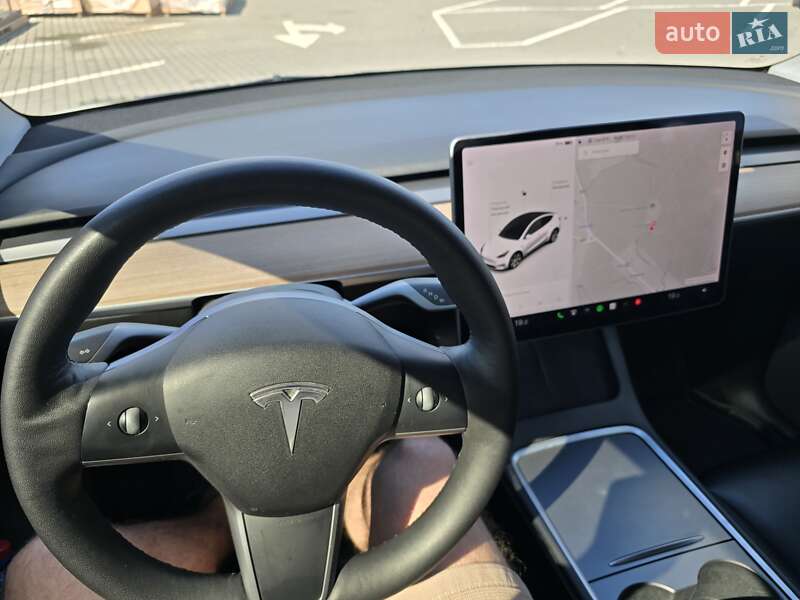 Внедорожник / Кроссовер Tesla Model Y 2021 в Ужгороде