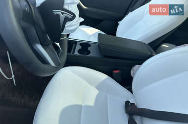 Внедорожник / Кроссовер Tesla Model Y 2023 в 
