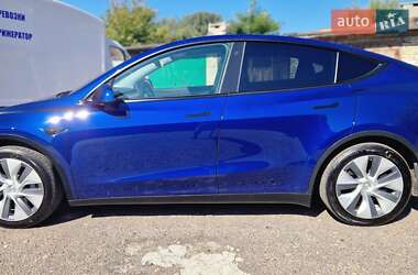 Внедорожник / Кроссовер Tesla Model Y 2021 в 