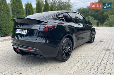 Внедорожник / Кроссовер Tesla Model Y 2023 в 
