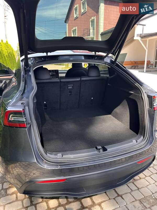 Внедорожник / Кроссовер Tesla Model Y 2024 в Львове