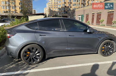 Внедорожник / Кроссовер Tesla Model Y 2022 в 