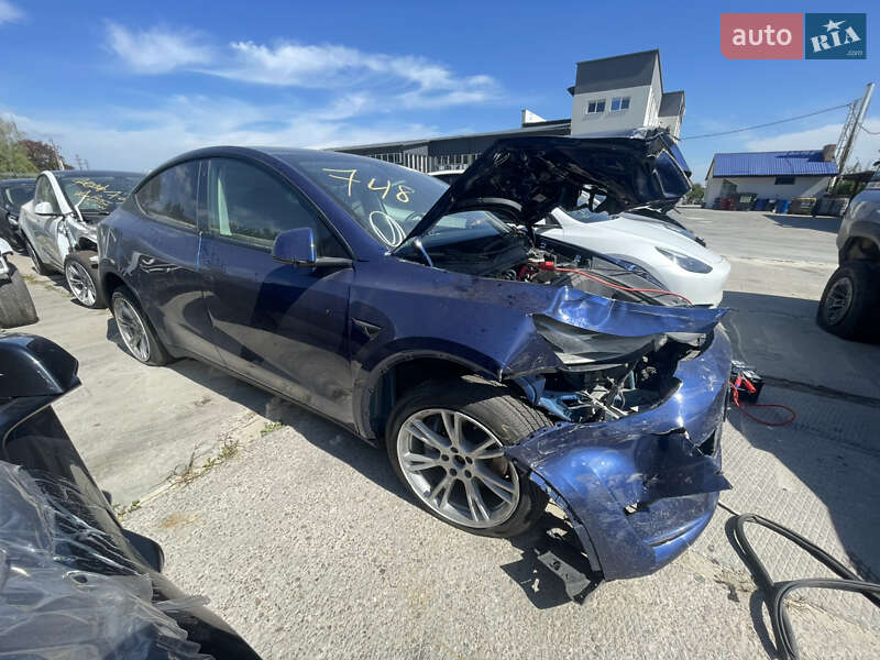 Позашляховик / Кросовер Tesla Model Y 2023 в Львові