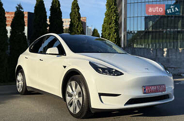 Внедорожник / Кроссовер Tesla Model Y 2023 в Киеве