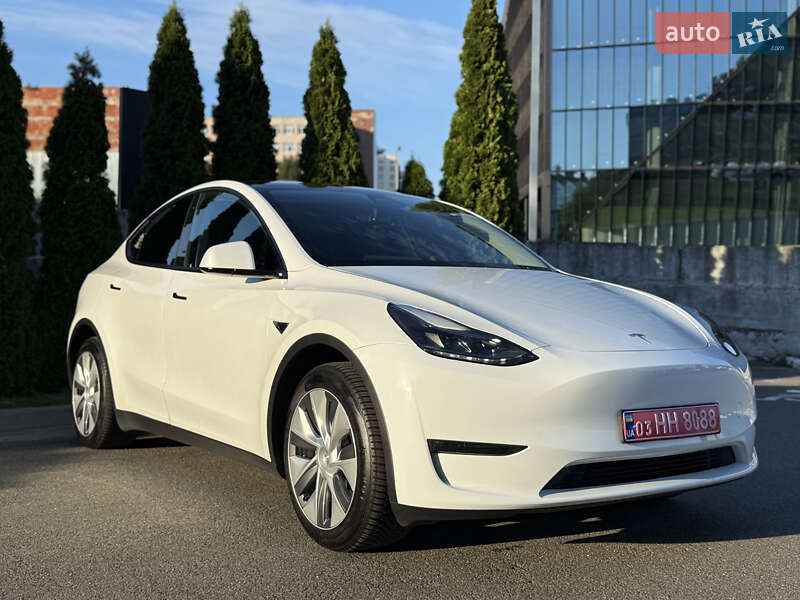 Внедорожник / Кроссовер Tesla Model Y 2023 в 