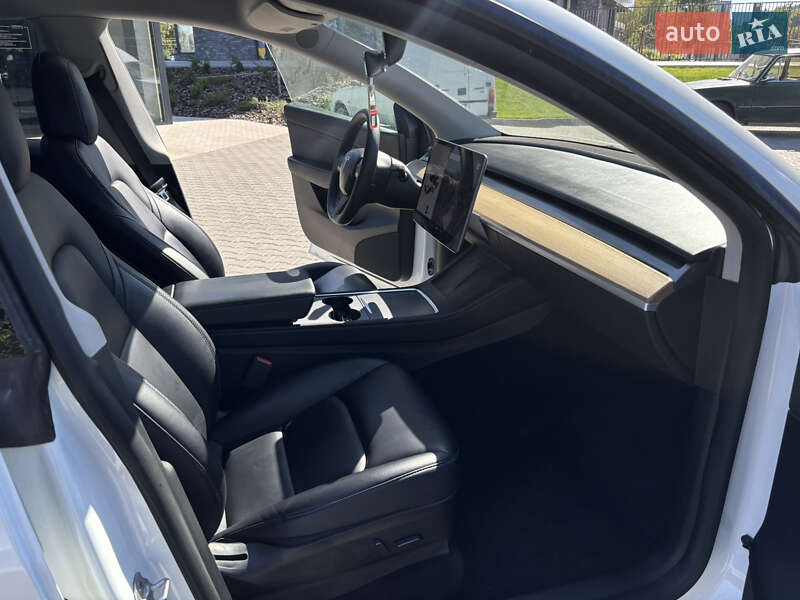 Позашляховик / Кросовер Tesla Model Y 2021 в Кропивницькому