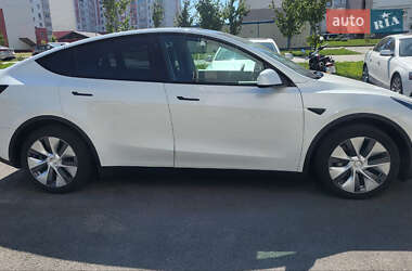 Внедорожник / Кроссовер Tesla Model Y 2021 в 