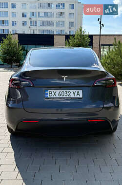 Внедорожник / Кроссовер Tesla Model Y 2023 в 