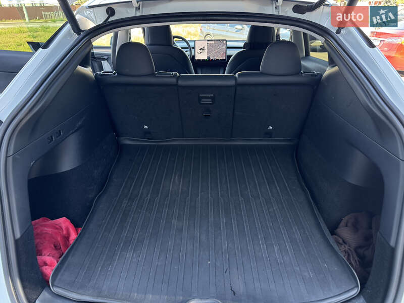 Позашляховик / Кросовер Tesla Model Y 2021 в Броварах фото 7 Позашляховик / Кросовер Tesla Model Y 2021 в Броварах