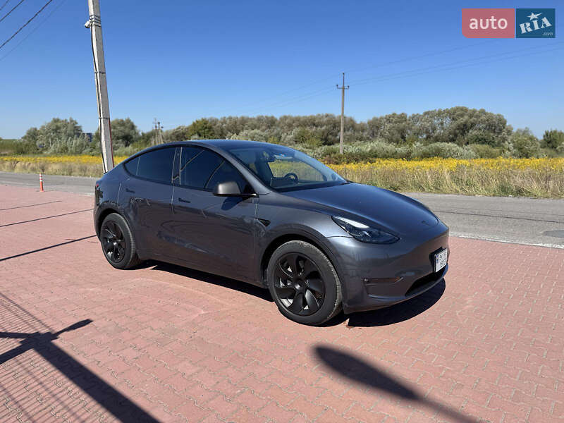 Внедорожник / Кроссовер Tesla Model Y 2022 в Ровно