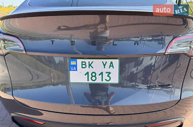 Внедорожник / Кроссовер Tesla Model Y 2022 в 
