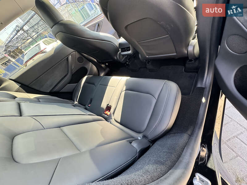 Внедорожник / Кроссовер Tesla Model Y 2024 в Днепре фото 19 Внедорожник / Кроссовер Tesla Model Y 2024 в Днепре