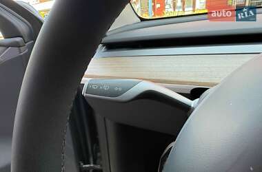 Позашляховик / Кросовер Tesla Model Y 2023 в 