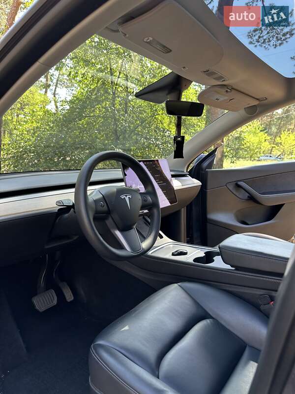 Позашляховик / Кросовер Tesla Model Y 2021 в Дніпрі