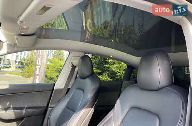 Внедорожник / Кроссовер Tesla Model Y 2021 в 