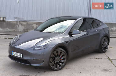 Позашляховик / Кросовер Tesla Model Y 2022 в Львові