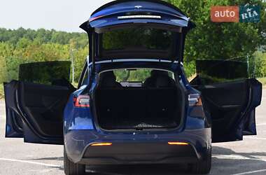 Внедорожник / Кроссовер Tesla Model Y 2021 в 