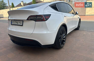 Внедорожник / Кроссовер Tesla Model Y 2022 в 