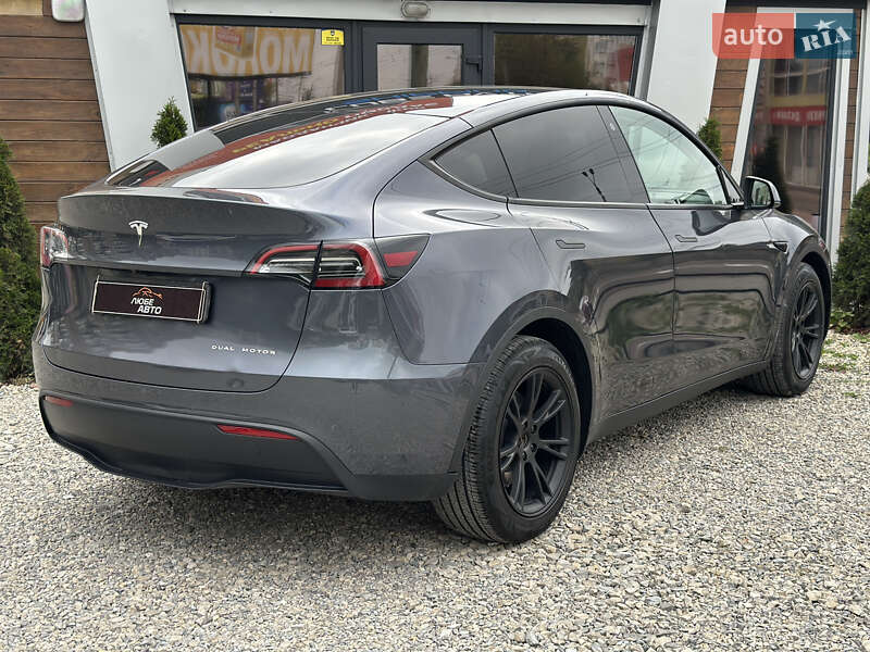 Позашляховик / Кросовер Tesla Model Y 2022 в Івано-Франківську