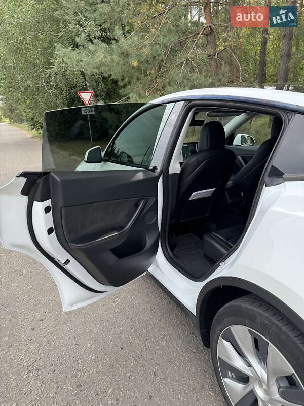 Позашляховик / Кросовер Tesla Model Y 2021 в Полтаві