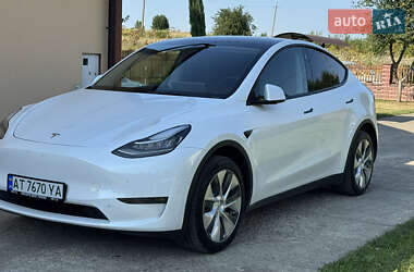 Позашляховик / Кросовер Tesla Model Y 2023 в Івано-Франківську