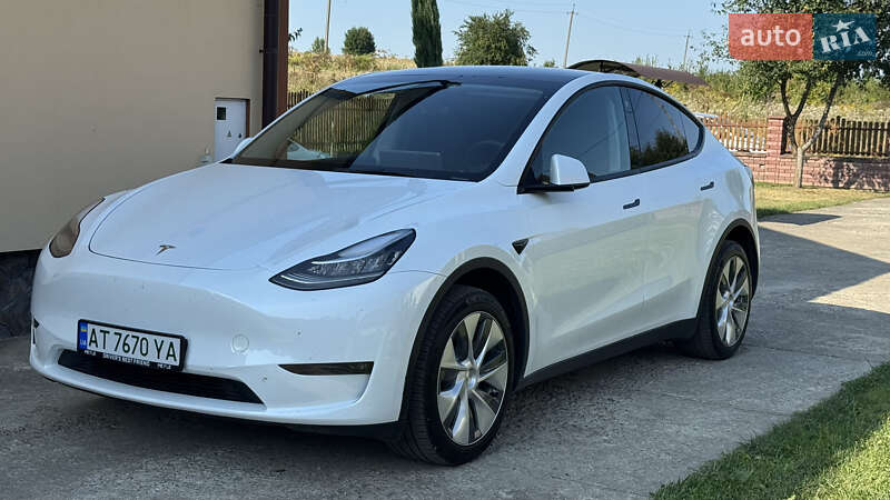 Внедорожник / Кроссовер Tesla Model Y 2023 в 