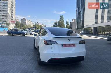 Внедорожник / Кроссовер Tesla Model Y 2021 в 