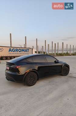 Позашляховик / Кросовер Tesla Model Y 2023 в 