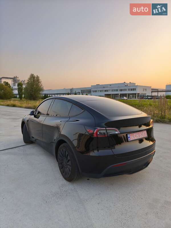 Позашляховик / Кросовер Tesla Model Y 2023 в Коростені