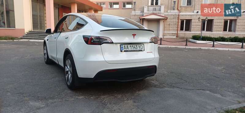 Позашляховик / Кросовер Tesla Model Y 2023 в Києві
