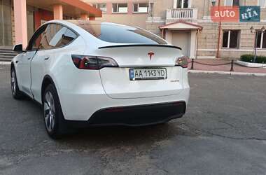 Внедорожник / Кроссовер Tesla Model Y 2023 в 