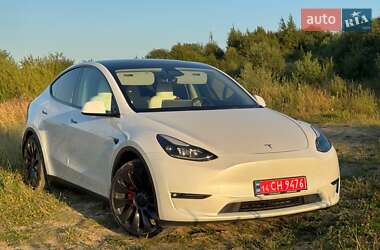 Позашляховик / Кросовер Tesla Model Y 2023 в 