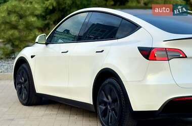 Внедорожник / Кроссовер Tesla Model Y 2024 в 