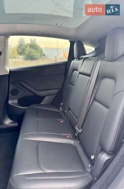 Внедорожник / Кроссовер Tesla Model Y 2024 в 
