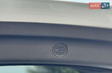 Внедорожник / Кроссовер Tesla Model Y 2024 в 