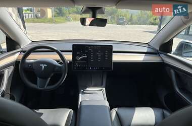 Позашляховик / Кросовер Tesla Model Y 2021 в 