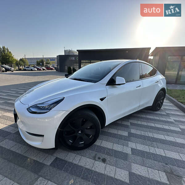Позашляховик / Кросовер Tesla Model Y 2022 в Львові фото 6 Позашляховик / Кросовер Tesla Model Y 2022 в Львові